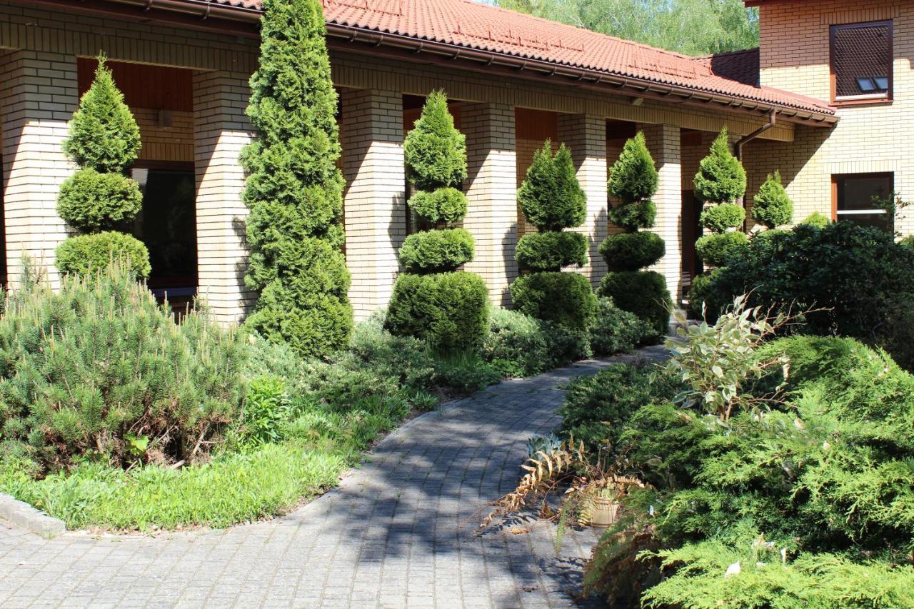 Uroczysko Porszewice - Osrodek Konferencyjno-Rekolekcyjny Hotell Pabianice Exteriör bild
