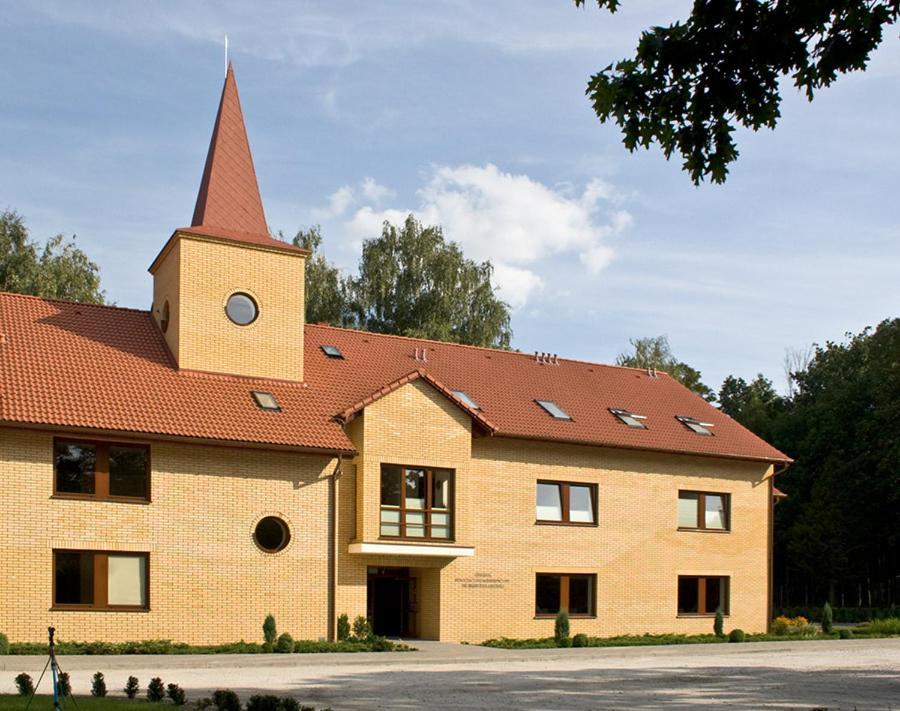 Uroczysko Porszewice - Osrodek Konferencyjno-Rekolekcyjny Hotell Pabianice Exteriör bild
