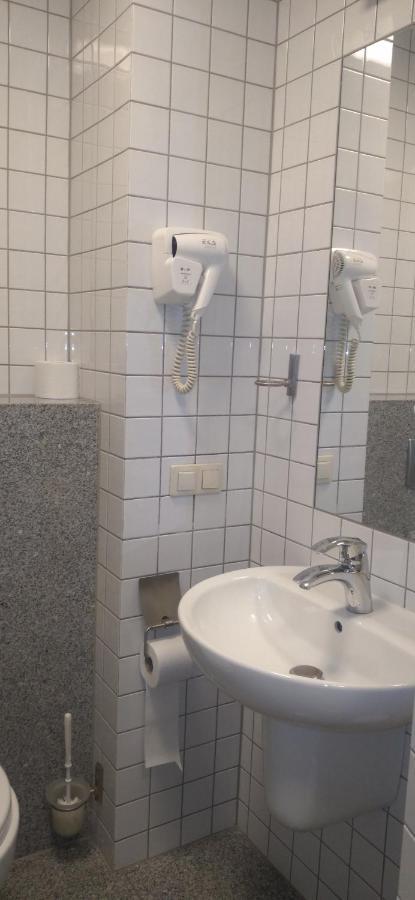 Uroczysko Porszewice - Osrodek Konferencyjno-Rekolekcyjny Hotell Pabianice Exteriör bild